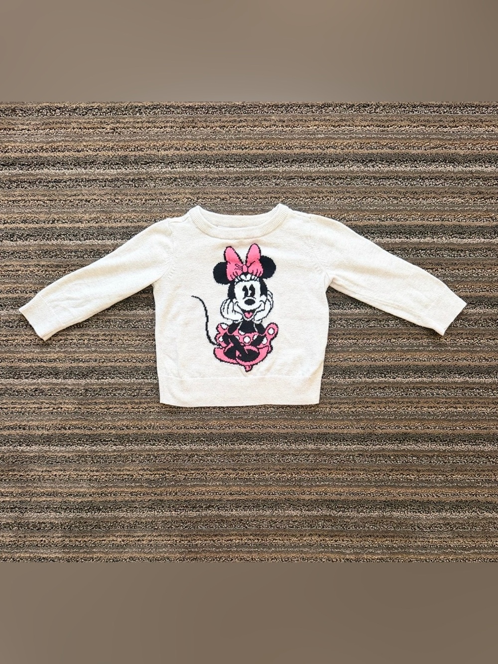 GAP Cream Sweater with Pink Minnie Mouse Graphic